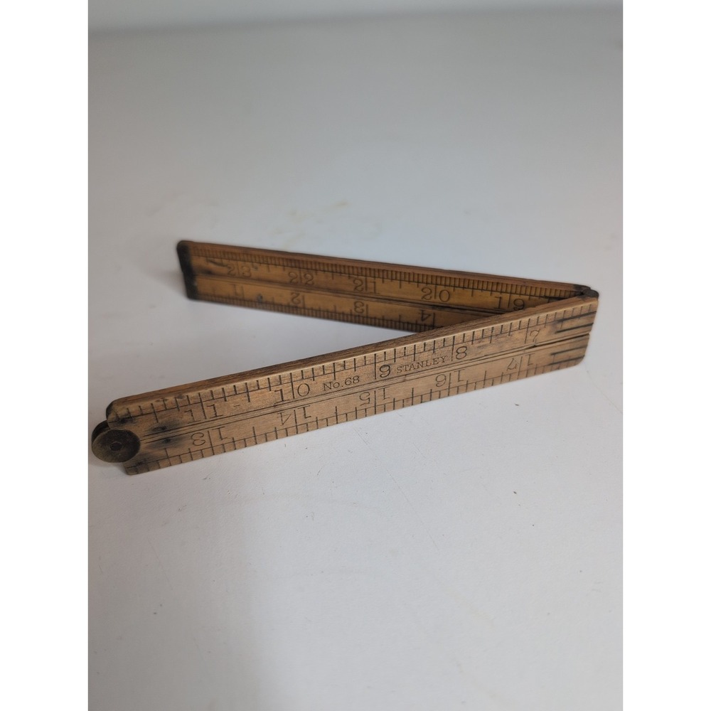 Nice 2ft.  Vintage Stanley Rule & Level Co. Folding Ruler No. 68 Basswood Brass.